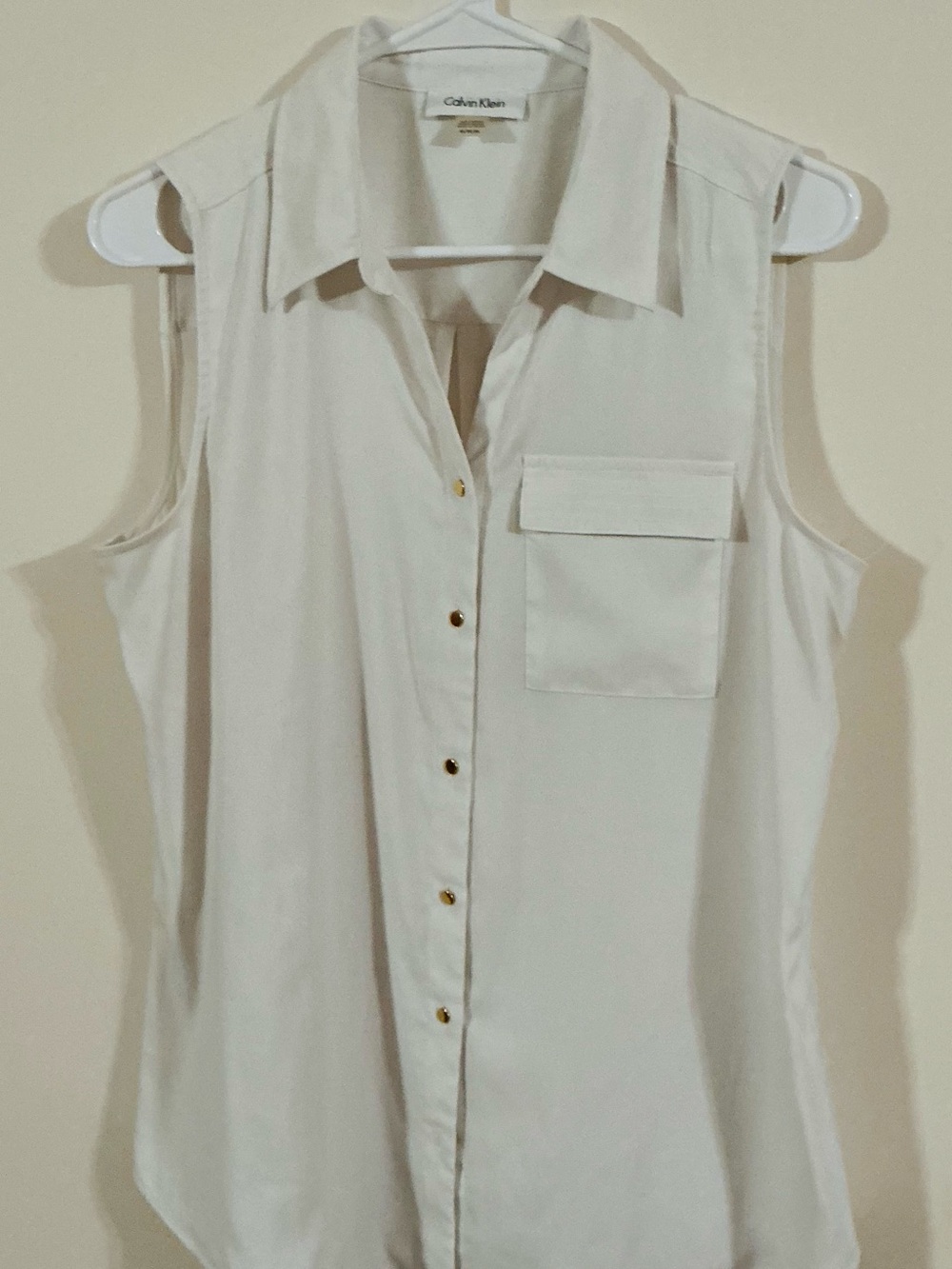 Women’s Calvin Klein White Sleeveless Button-Front Blouse Size Medium